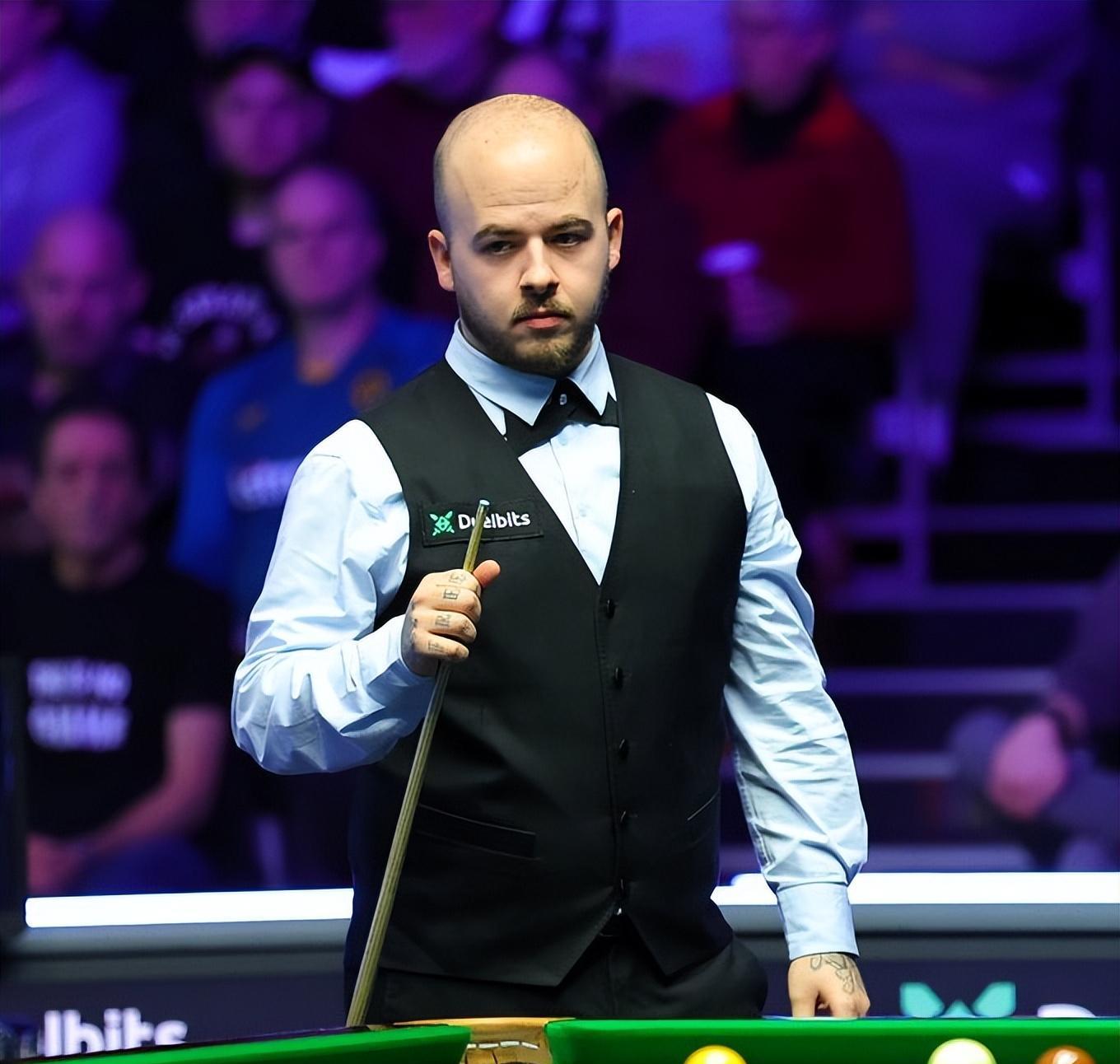 他自己也在 他自己也在