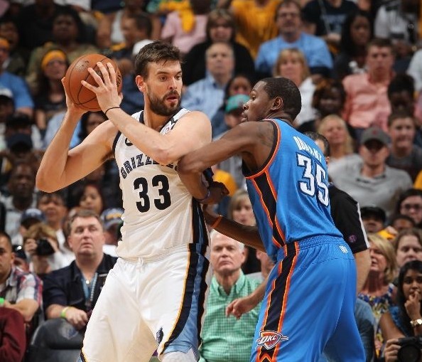 攻防两端都 攻防两端都