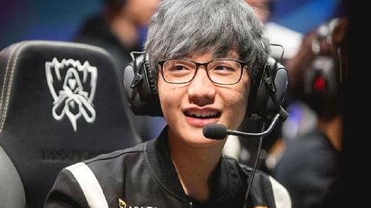 他的表现直